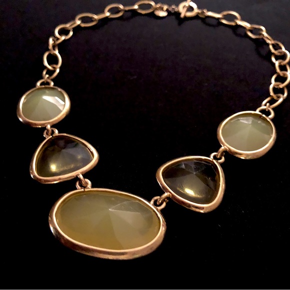 necklace Monet vintage Gold tone chain with large green stones - Picture 5 of 9